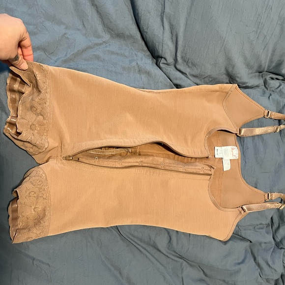 MARIAE 9235 Fajas Colombianas Post Surgery Liposuction Compression Garment - Picture 7 of 10